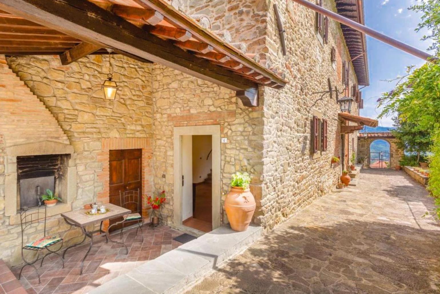 Villa Il Castello Ortignano Raggiolo Kültér fotó