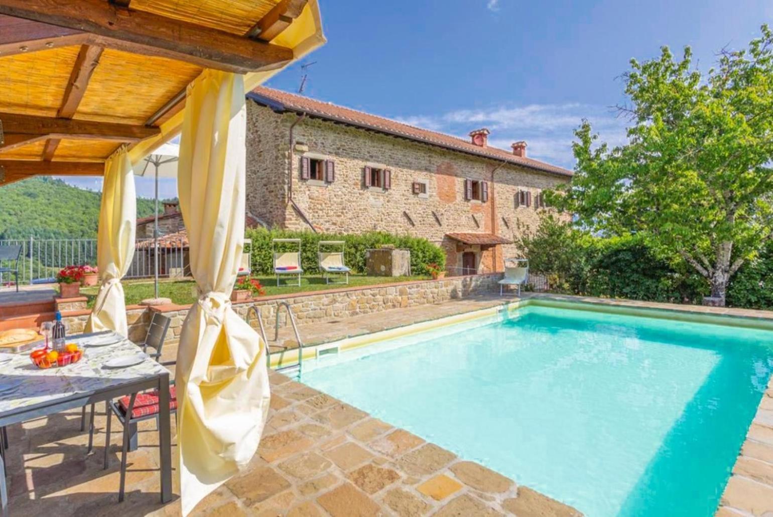 Villa Il Castello Ortignano Raggiolo Kültér fotó